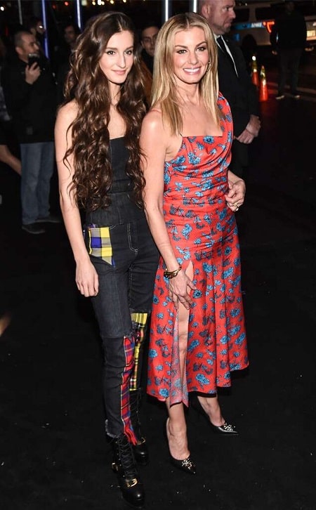 A picture of Audrey with her mother, Faith Hill.